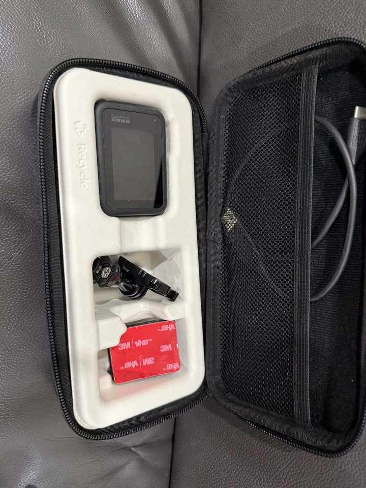 GoPro Hero 8 Black + Bundles - photo 3