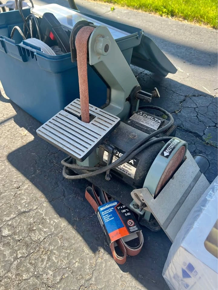 Delta 31-080C Belt and Disc Sander like new