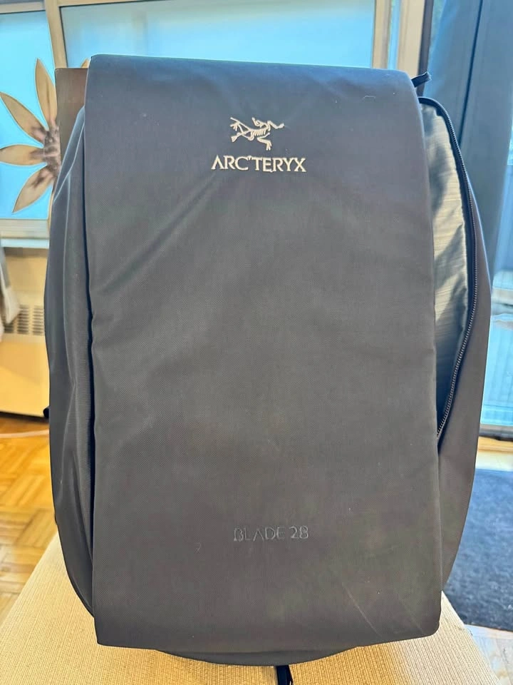 Arc'teryx Blade 28 backpack