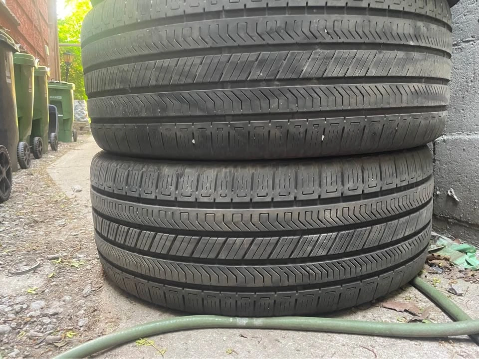 275/45R22 Continental All season Tires - set of 4 - photo 3