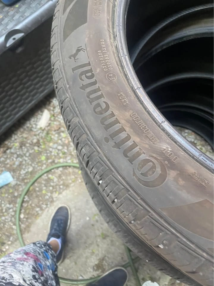 275/45R22 Continental All season Tires - set of 4 - photo 4
