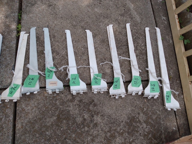 Single track metal shelf bracket white - photo 3