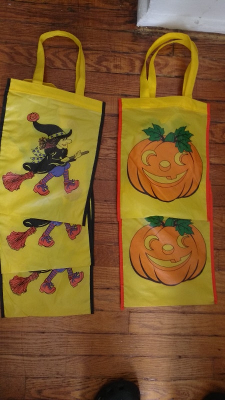 halloween decorations must go - photo 5