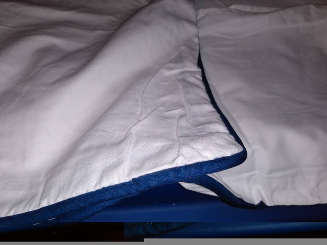 New White Cushion Covers with Blue Piping 16x16 - photo 2