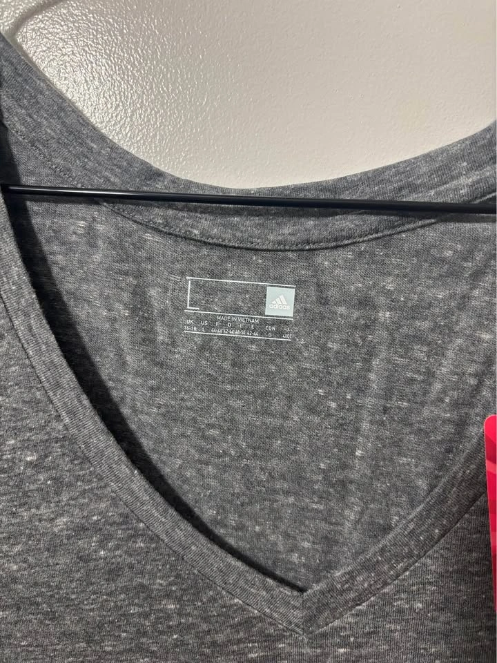 Adidas Team Canada Olympic V-Neck T-Shirt - photo 2