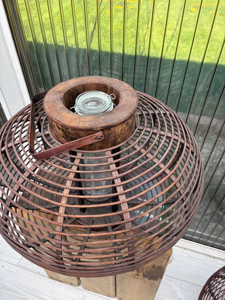 TWO brown wicker pendants - photo 2