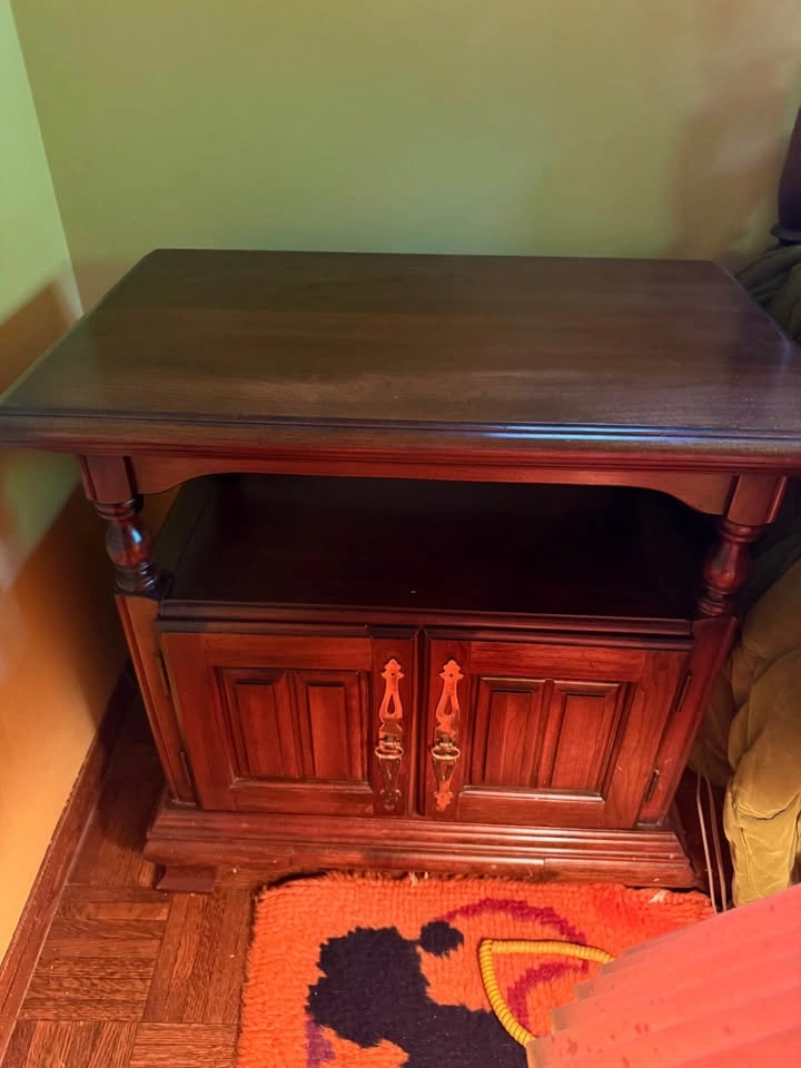 Walnut Ethan Allen Full Sized Poster Bed with Canopy - photo 3