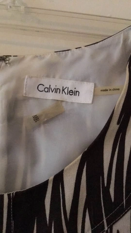 Calvin Klein Dress - photo 2