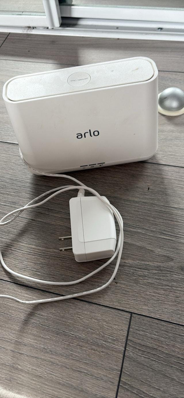 Arlo Security System - photo 3