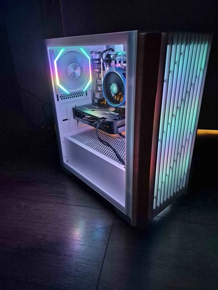 White Gaming PC, Ryzen 5500, RTX 4060, 16 GB DDR4