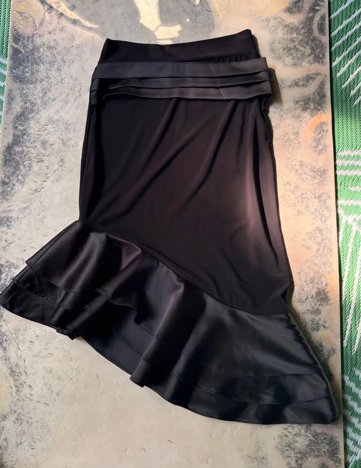 Black Asymmetrical Ruffle Hem Midi Skirt - S - photo 3