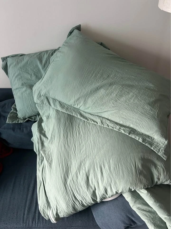 Sage Green Pillow and Blanket Set - photo 2