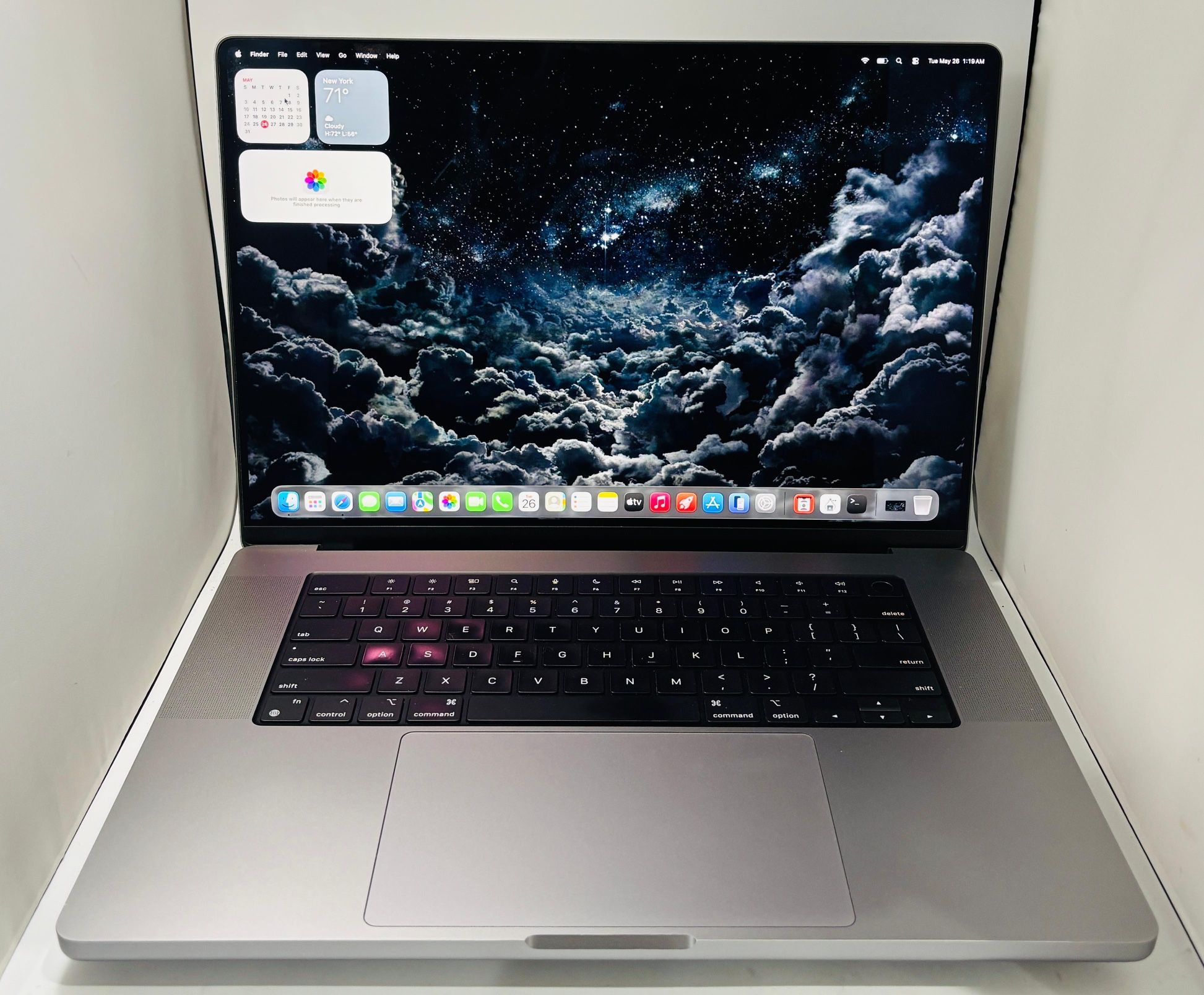 Apple MacBook Pro M1 PRO 16-inch 16GB 512GB