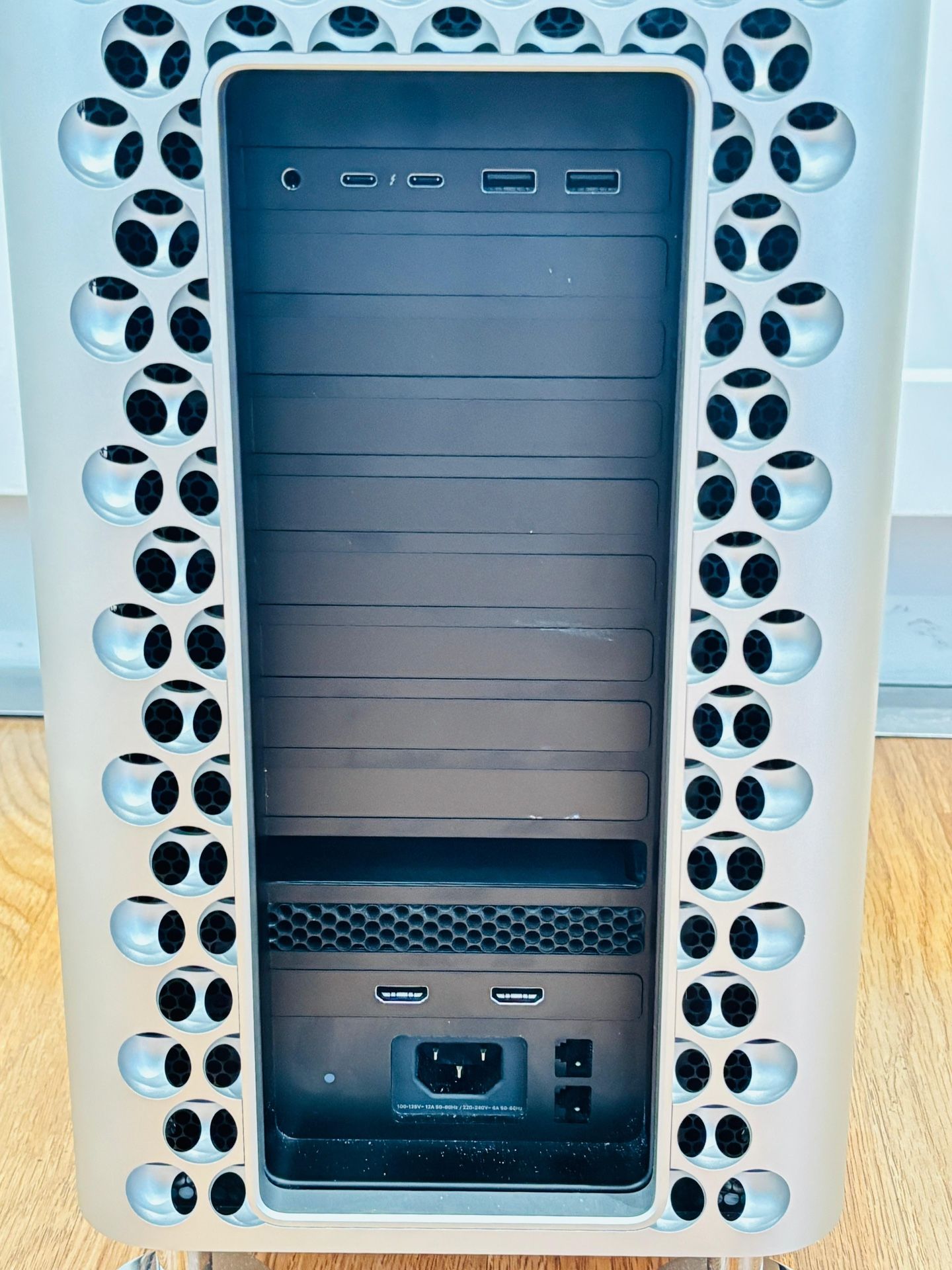 Apple Mac Pro 2019 16-Core Xeon 96GB RAM 4TB SSD - photo 2