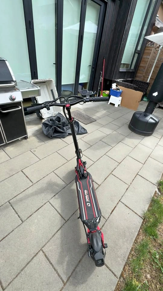 TEVERUN BLADE Q PRO Electric Scooter - 9KM, Like New