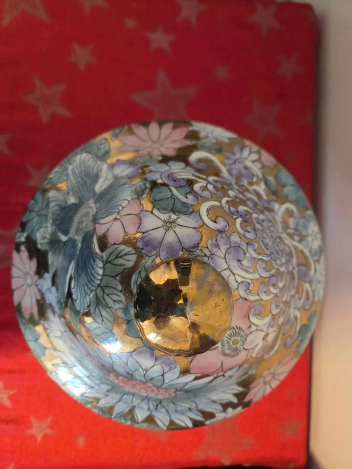 TOYO Floral Ceramic Vase with Lid Gold finial & 2 Leo Faces - photo 4