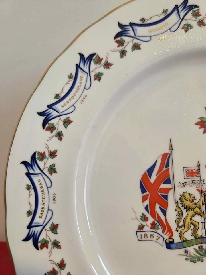 AYNSLEY 'CENTENNIAL OF THE CANADIAN FEDERATION' PLATE, 1867-1967 - photo 3