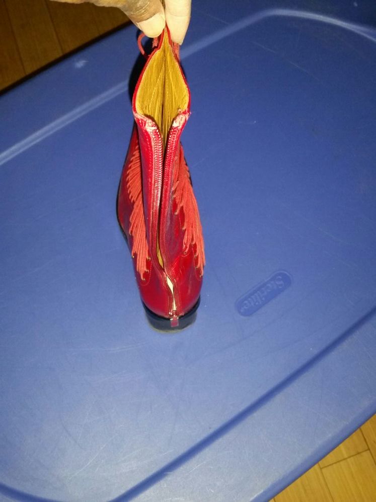 Red boots - photo 2