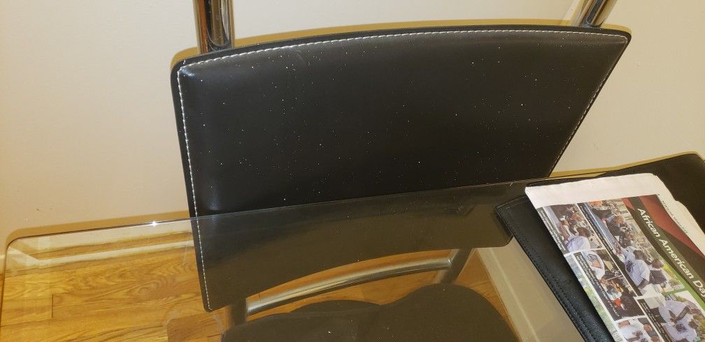 Four seat glass table - photo 5