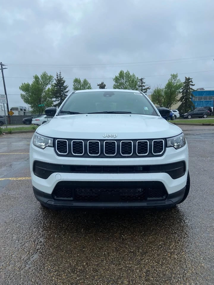 2026 Jeep Compass - photo 2