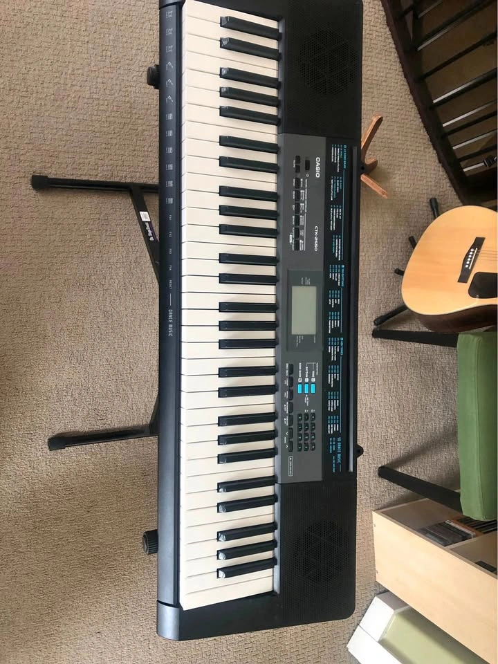 Piano keyboard