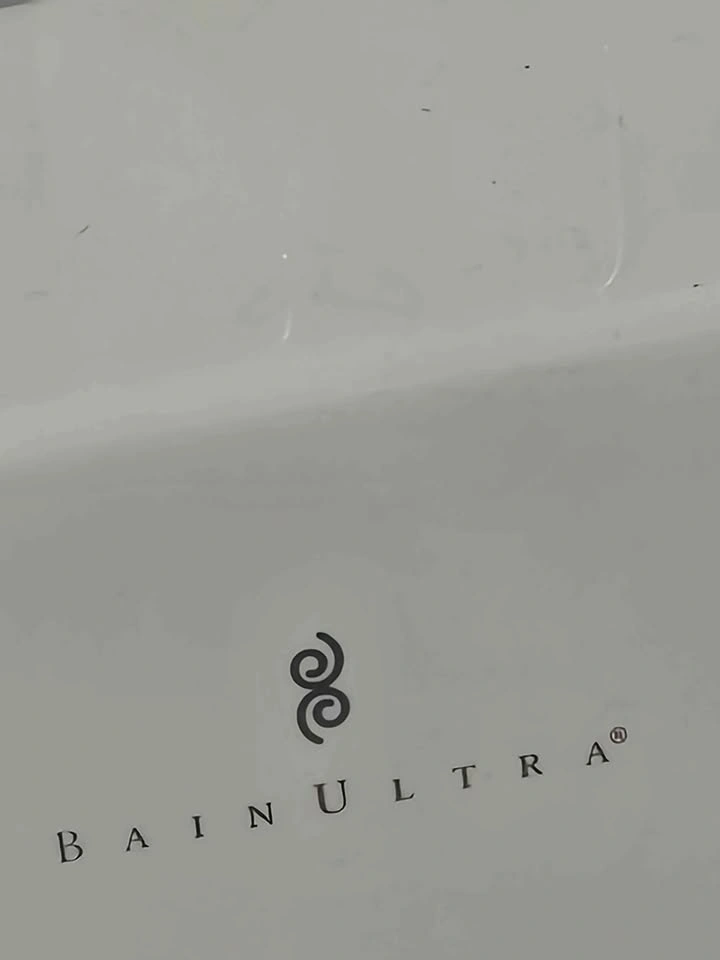 BainUltra Tub, Toto Kalista Toilets, Bidet, Sink, Towel Dryer - photo 2