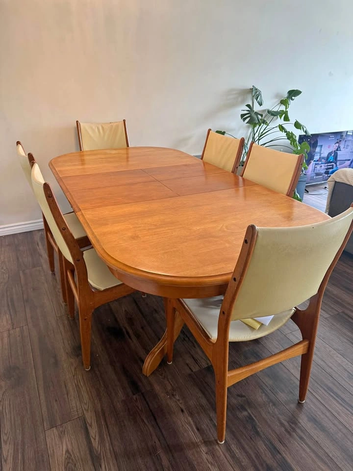 Teak Dining Set with 6 Chairs