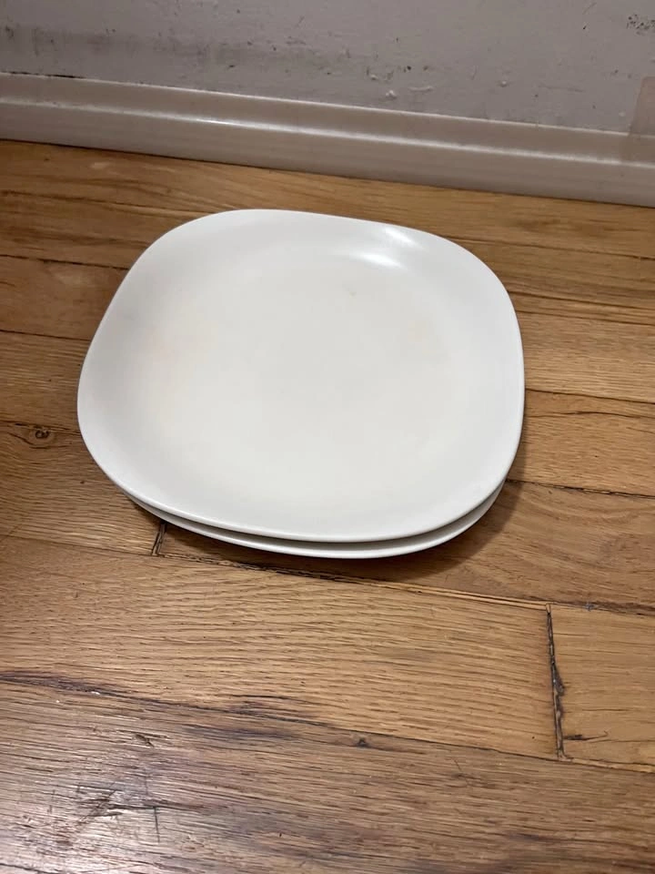 White Square Plates