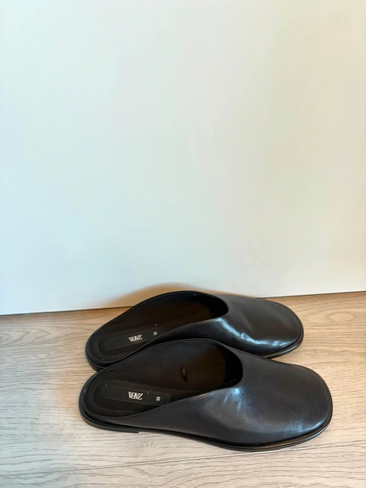 Zara Flat Leather Slides/Mules – Black | Size 39 - photo 2