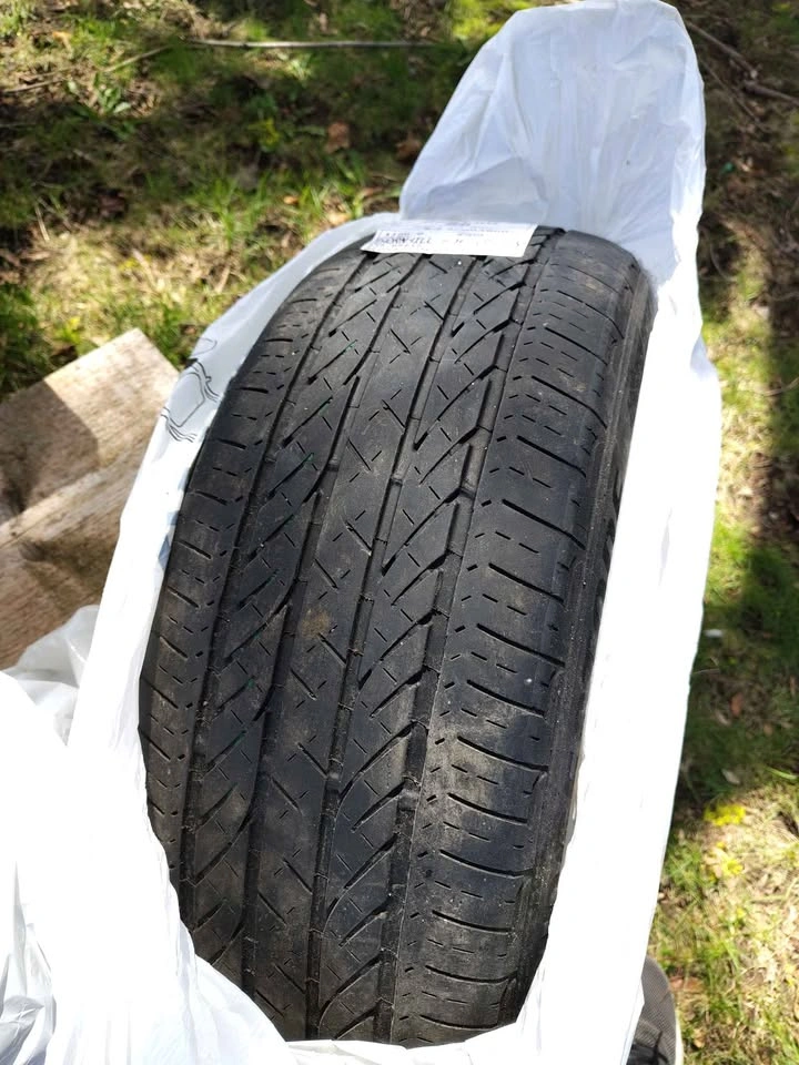 235/55/R19 Bridgestone Turanzo - photo 5