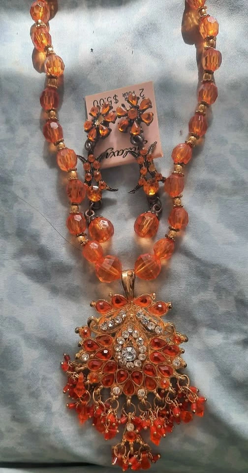 Necklace and earring set - photo 2