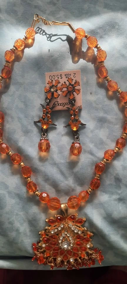 Necklace and earring set - photo 3