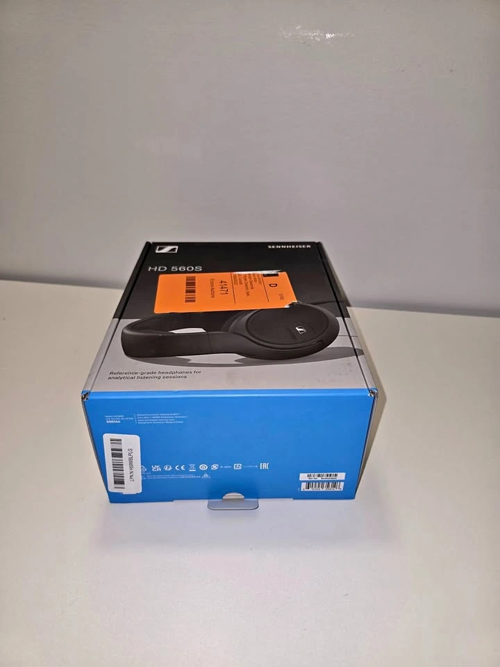 Sennheiser HD 560S Headphones (NEW)