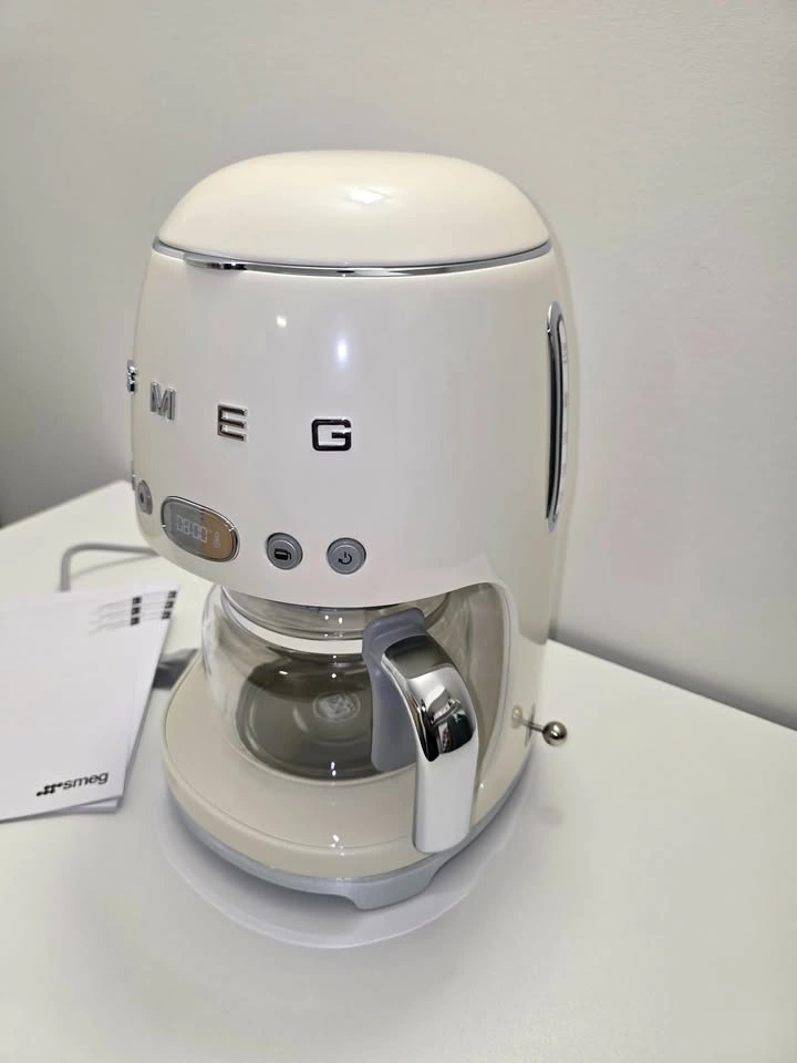 SMEG Retro Coffee Maker — Cream White (New) - photo 3