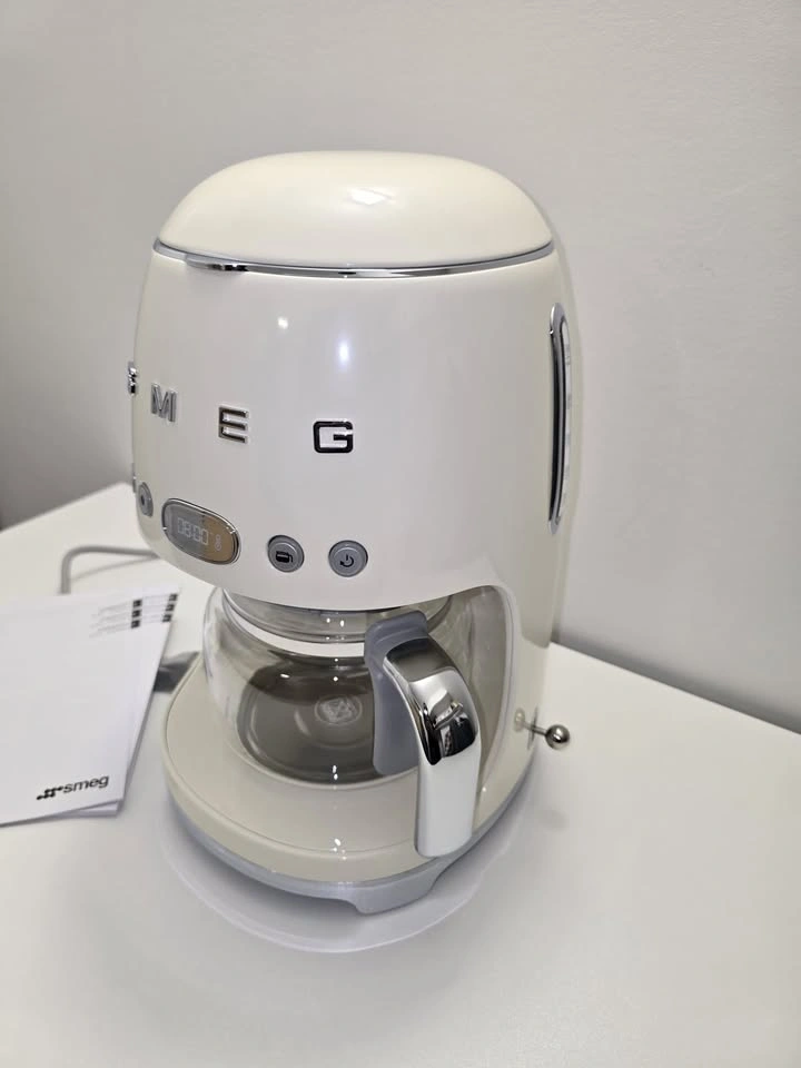 SMEG Retro Coffee Maker — Cream White (New) - photo 4