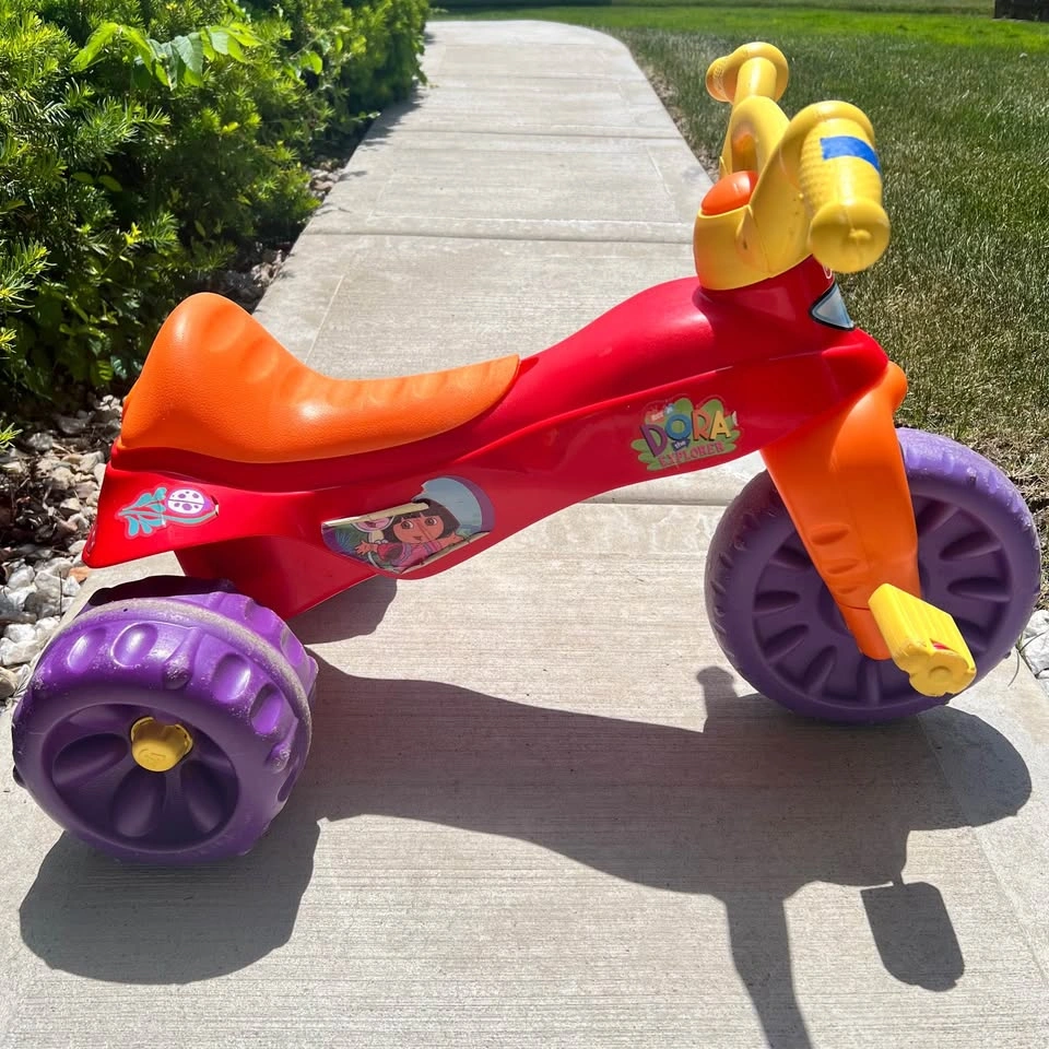 Kids Rides (Elmo and Dora) - photo 4