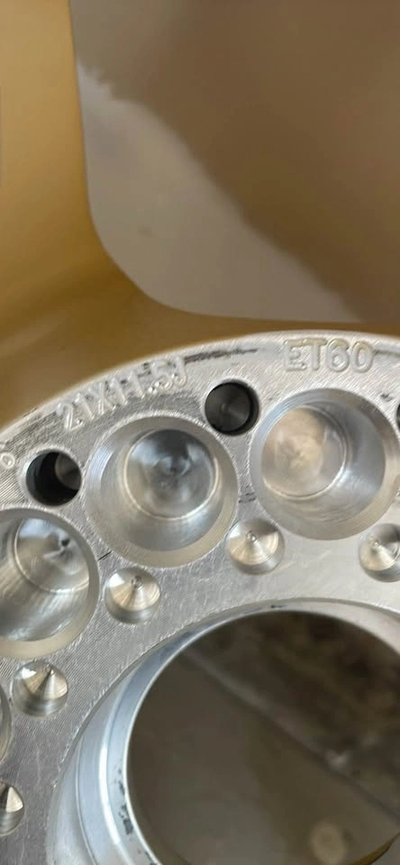 Porsche 992 Centre Lock Wheels Aston Forged AF992 Aurum Gold - photo 4