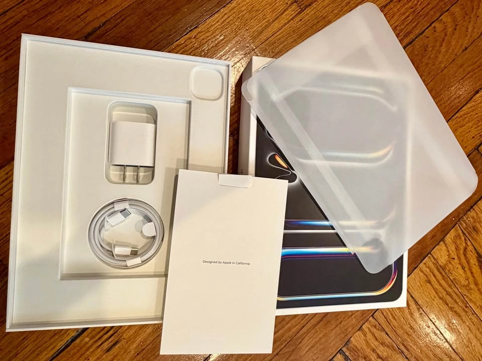 iPad Pro 11-inch M5 256GB Silver – Apple. Like New + Boxes. - photo 4
