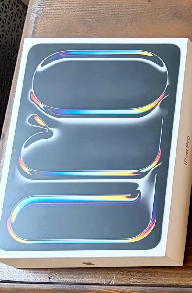iPad Pro 11-inch M5 256GB Silver – Apple. Like New + Boxes. - photo 5