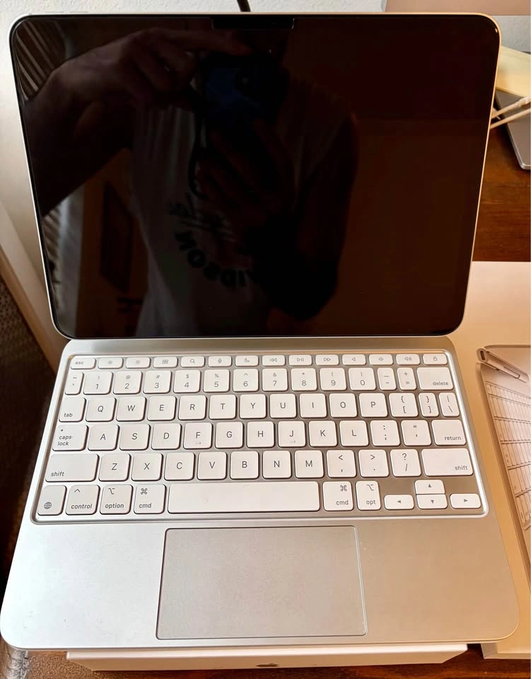 11” iPad Pro M5 Bundle + Magic Keyboard + Apple Pencil Pro - photo 2