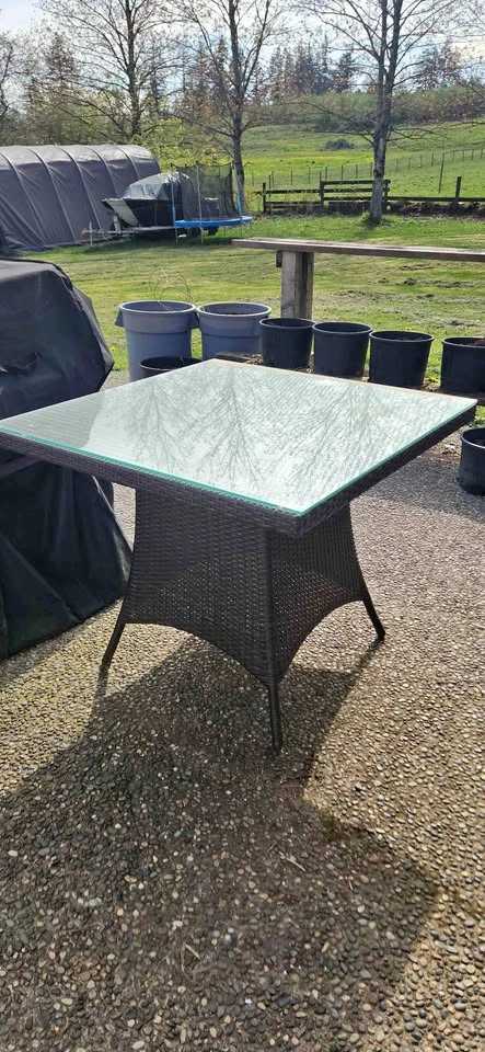 Ratana Wicker Patio table