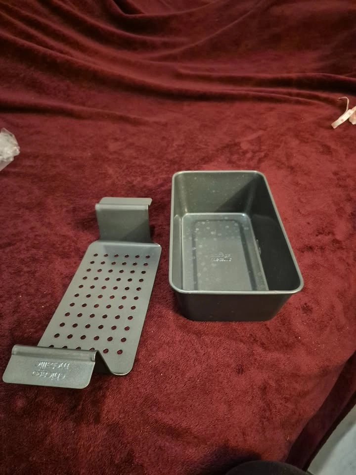 Chicago Metallic Meatloaf Pan - photo 2