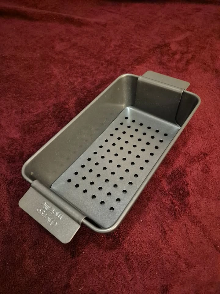 Chicago Metallic Meatloaf Pan - photo 3