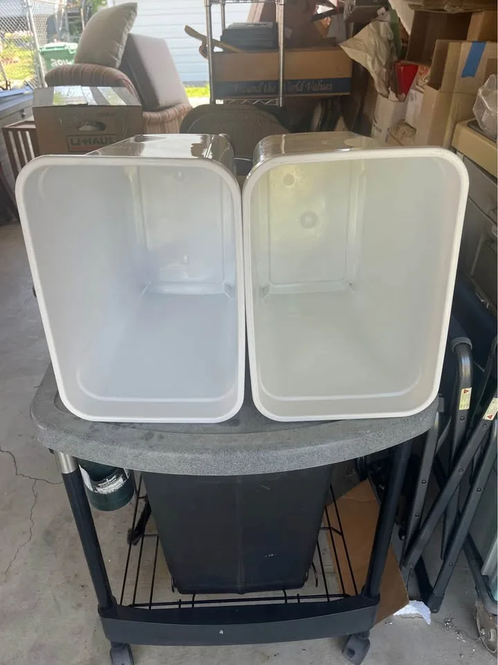 Pair (2) Mainstay plastic Kitchen Wastebasket / Recycling image indicator(4)