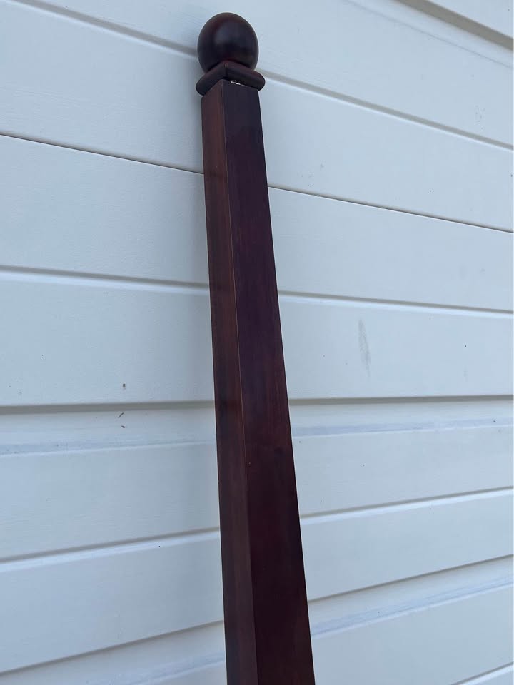 Kincaid Queen Pencil Post Bed - photo 4