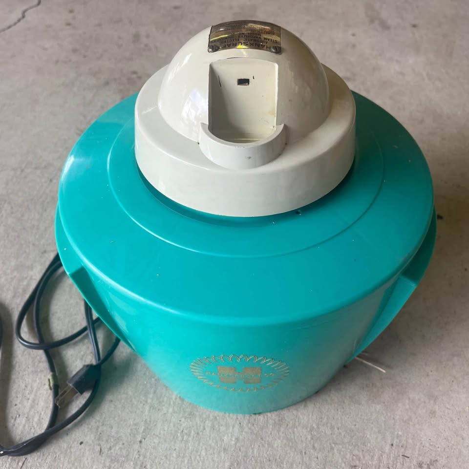 VTG Hankscraft Vaporizer Humidifier in Box - Tested - photo 2