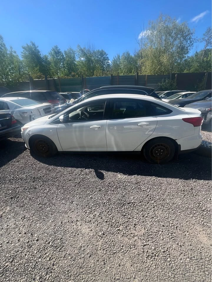 2015-2018 White Ford Focus Sedan Body Parts - photo 3