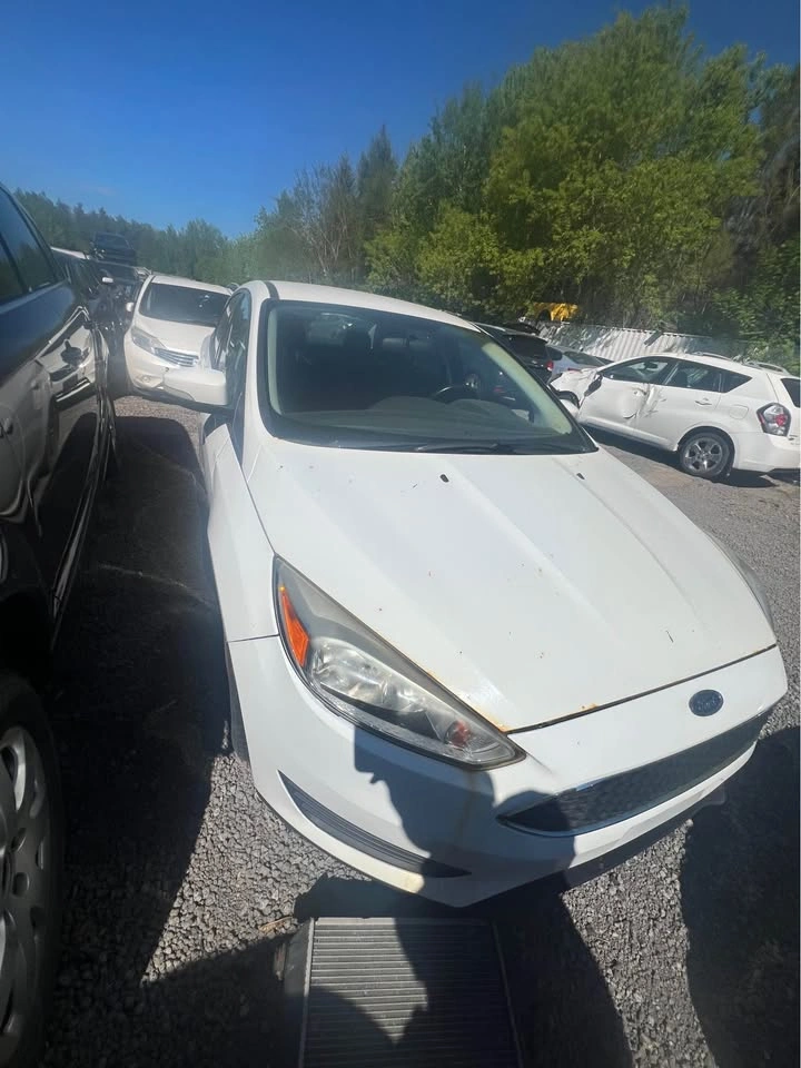 2015-2018 White Ford Focus Sedan Body Parts - photo 4