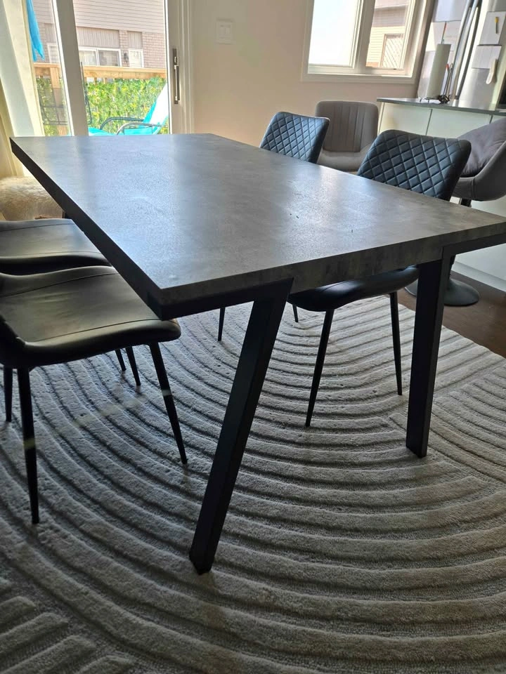 Dining table + chairs (4) - photo 3