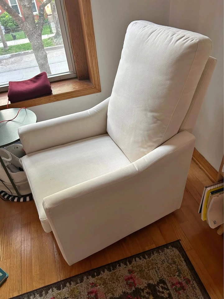 Delta Children Andie Rocking/Swivel Glider